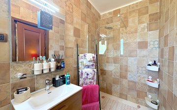 Property slide 27