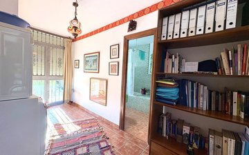 Property slide 21