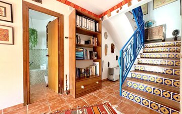 Property slide 32