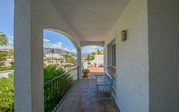 Property slide 16