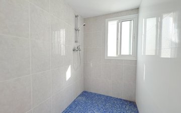 Property slide 40