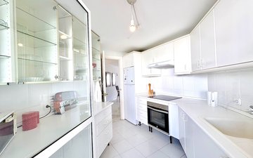 Property slide 25