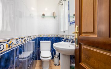 Property slide 18