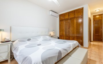Property slide 16