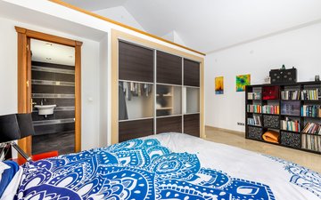 Property slide 25