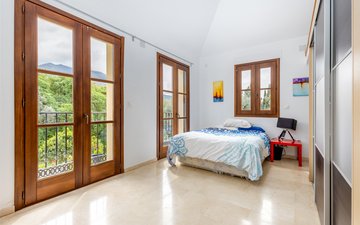 Property slide 19
