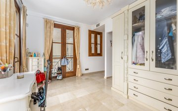 Property slide 43
