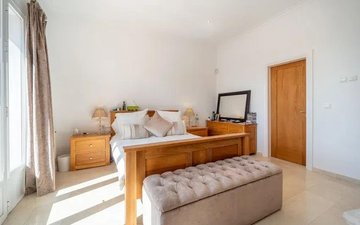Property slide 15