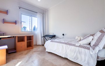 Property slide 22