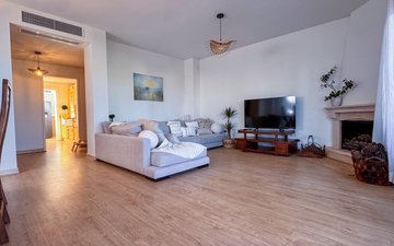 Property slide 8