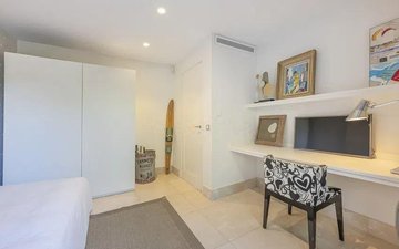 Property slide 31