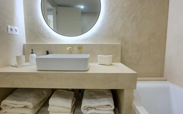 Property slide 21
