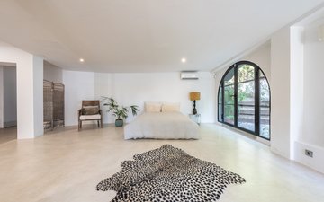 Property slide 16