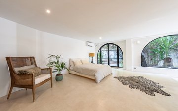 Property slide 8