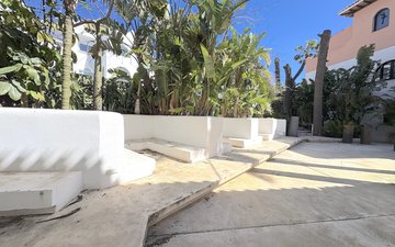 Property slide 6