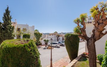 Property slide 28