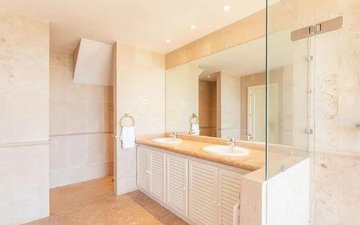 Property slide 20