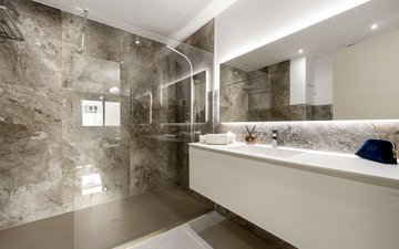 Property slide 18