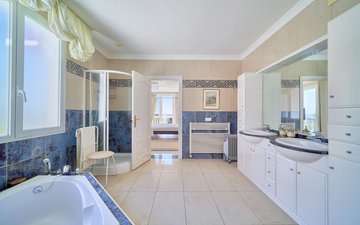 Property slide 19