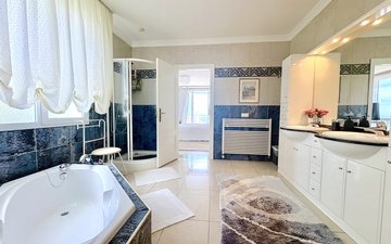 Property slide 48
