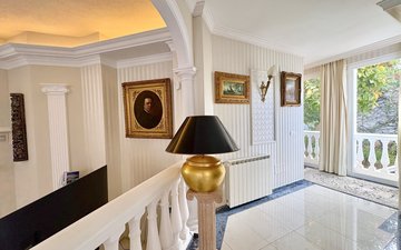 Property slide 39