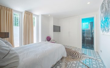 Property slide 22