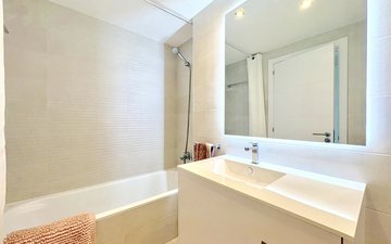 Property slide 25