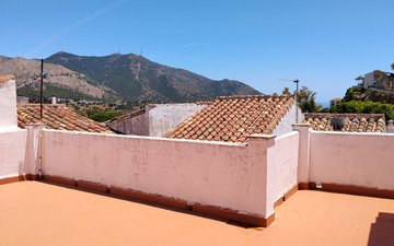 Property slide 4