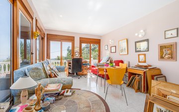 Property slide 25