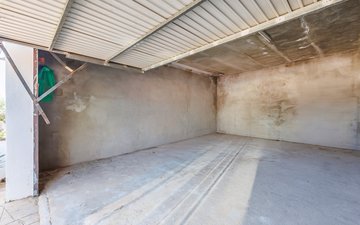 Property slide 23