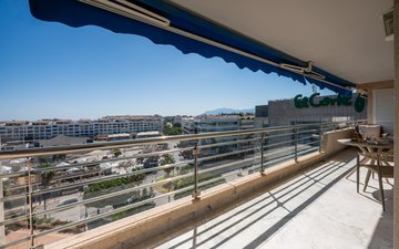 Property slide 21