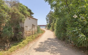Property slide 14
