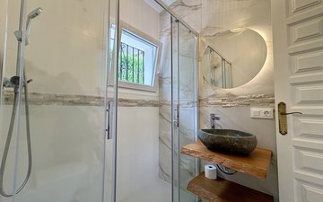 Property slide 33