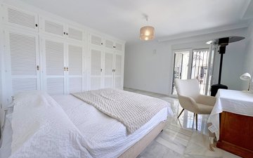 Property slide 18