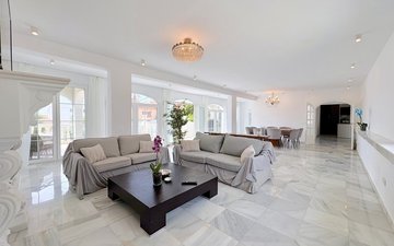 Property slide 10