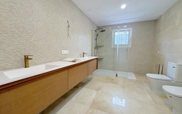 Property slide 20