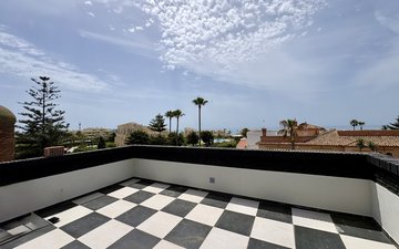 Property slide 44