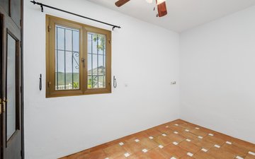 Property slide 34