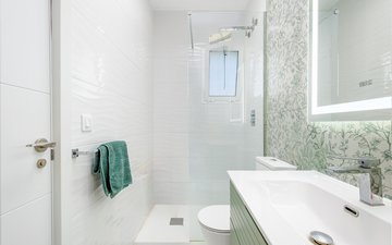 Property slide 17