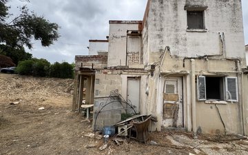 Property slide 20