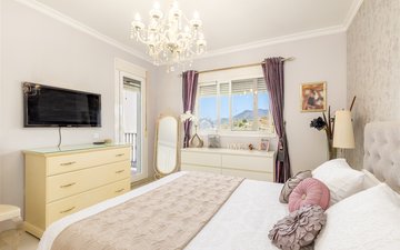 Property slide 20