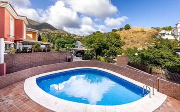 Property slide 17