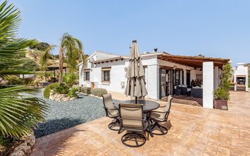 Property slide 19