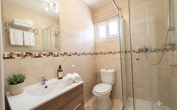 Property slide 25