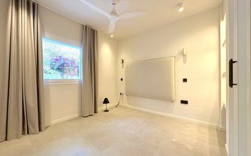 Property slide 23