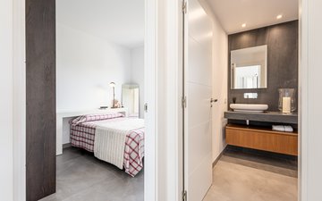 Property slide 20