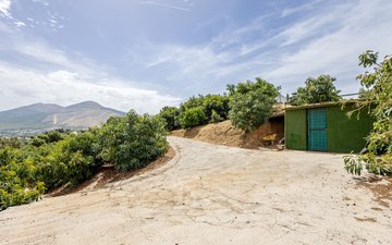 Property slide 44
