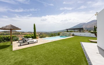 Property slide 31