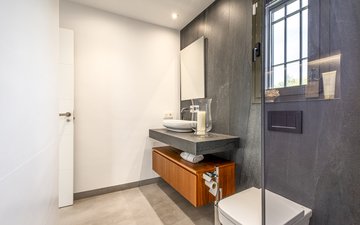 Property slide 22