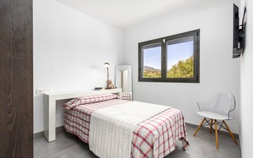 Property slide 18